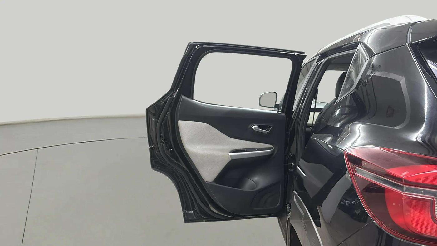 2022 Nissan MAGNITE XV EXECUTIVE, Petrol, Manual, 17,899 km, LHS Rear Door