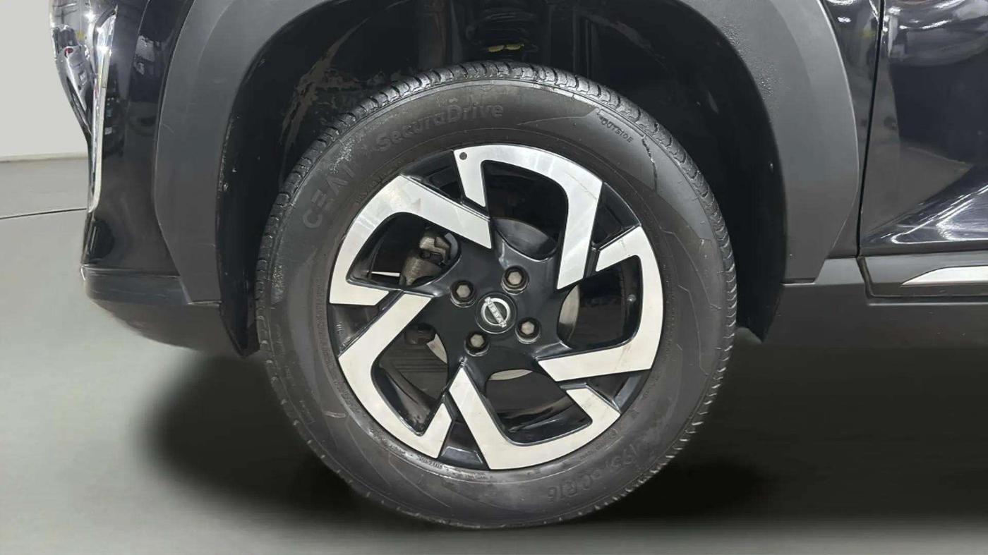 2022 Nissan MAGNITE XV EXECUTIVE, Petrol, Manual, 17,899 km, Left Front Wheel