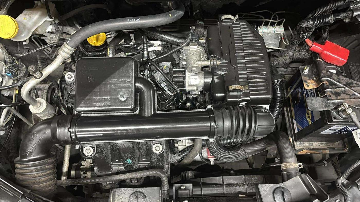 2022 Nissan MAGNITE XV EXECUTIVE, Petrol, Manual, 17,899 km, Engine View