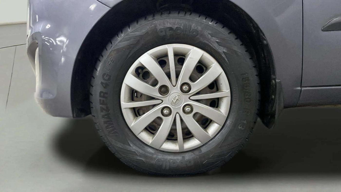 2015 Hyundai i10 SPORTZ 1.1, Petrol, Manual, 59,348 km, Left Front Wheel