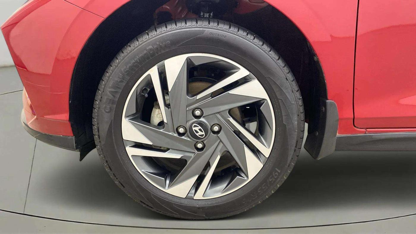 2023 Hyundai NEW I20 ASTA 1.2 MT, Petrol, Manual, 19,252 km, Left Front Wheel