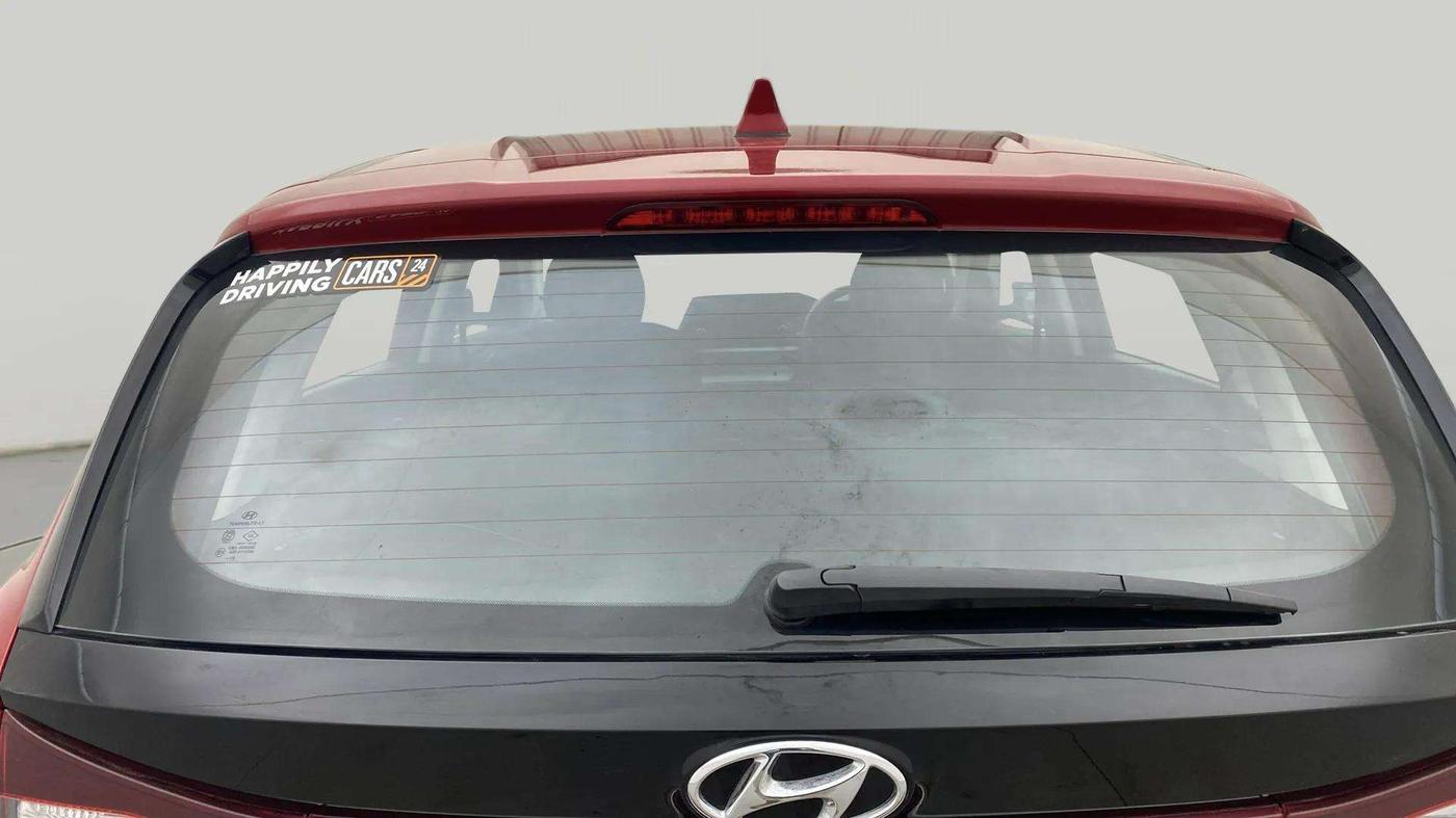 2023 Hyundai NEW I20 ASTA 1.2 MT, Petrol, Manual, 19,252 km, Rear Windshield
