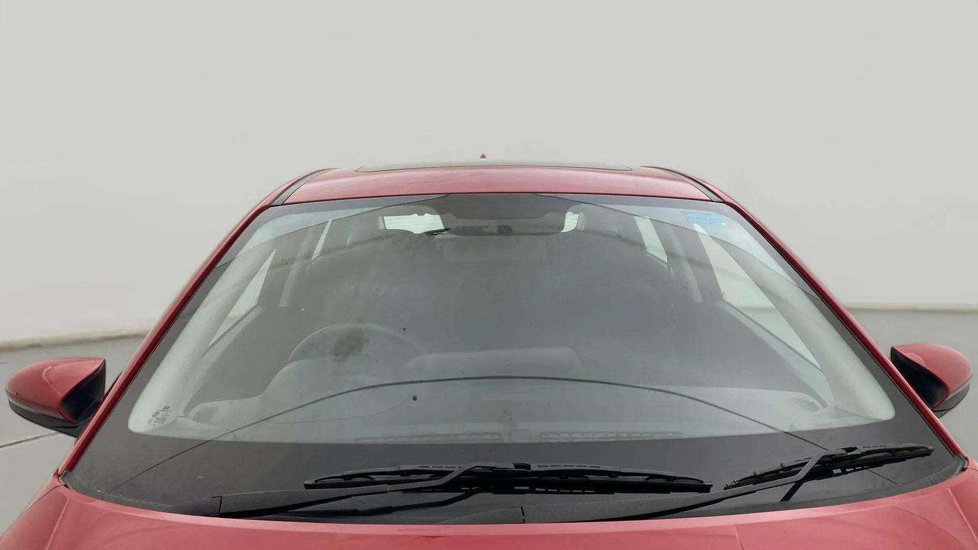 2023 Hyundai NEW I20 ASTA 1.2 MT, Petrol, Manual, 19,252 km, Front Windshield