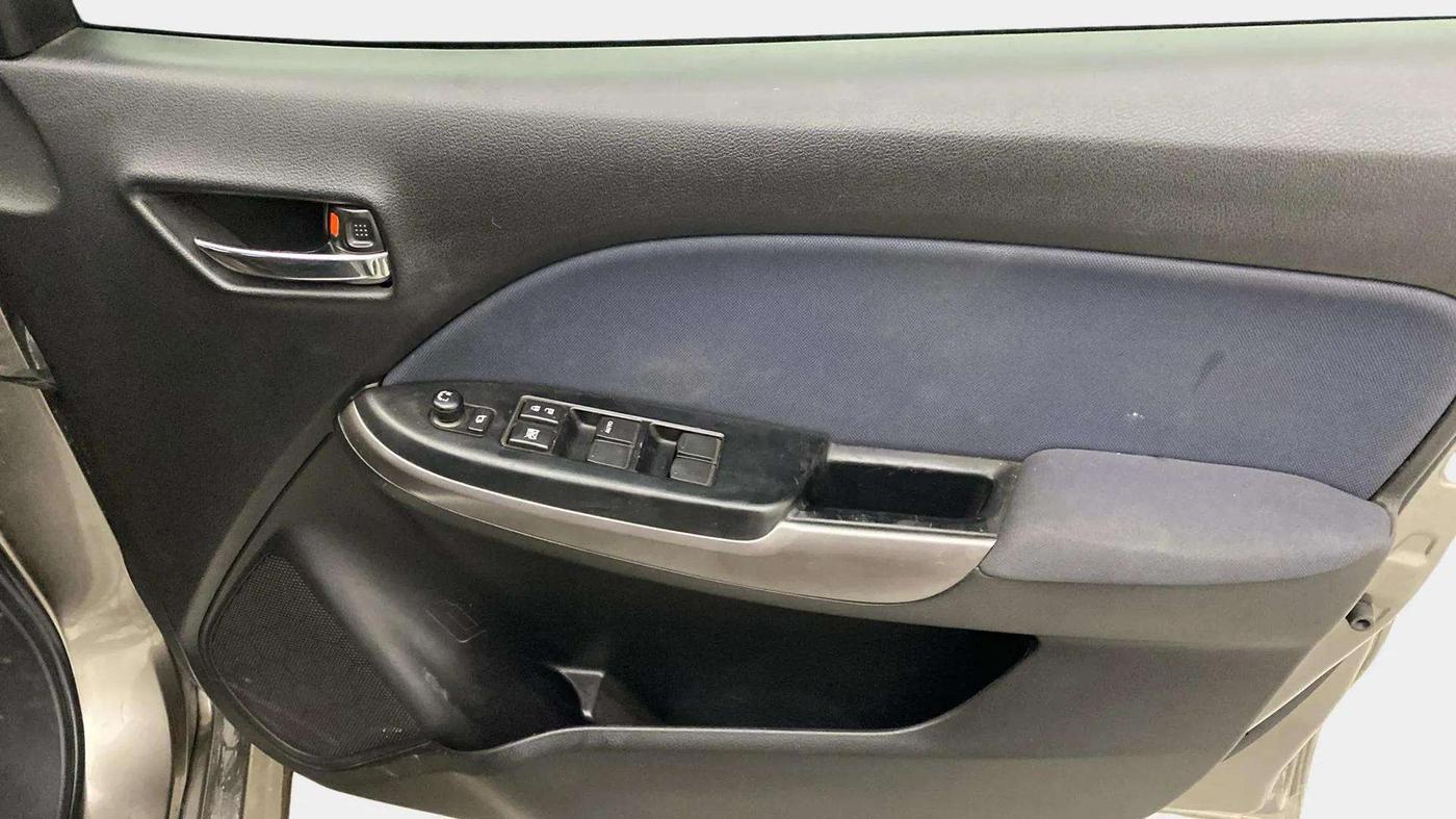 2022 Toyota Glanza V, Petrol, Manual, 66,697 km, Driver Side Door Panels Control