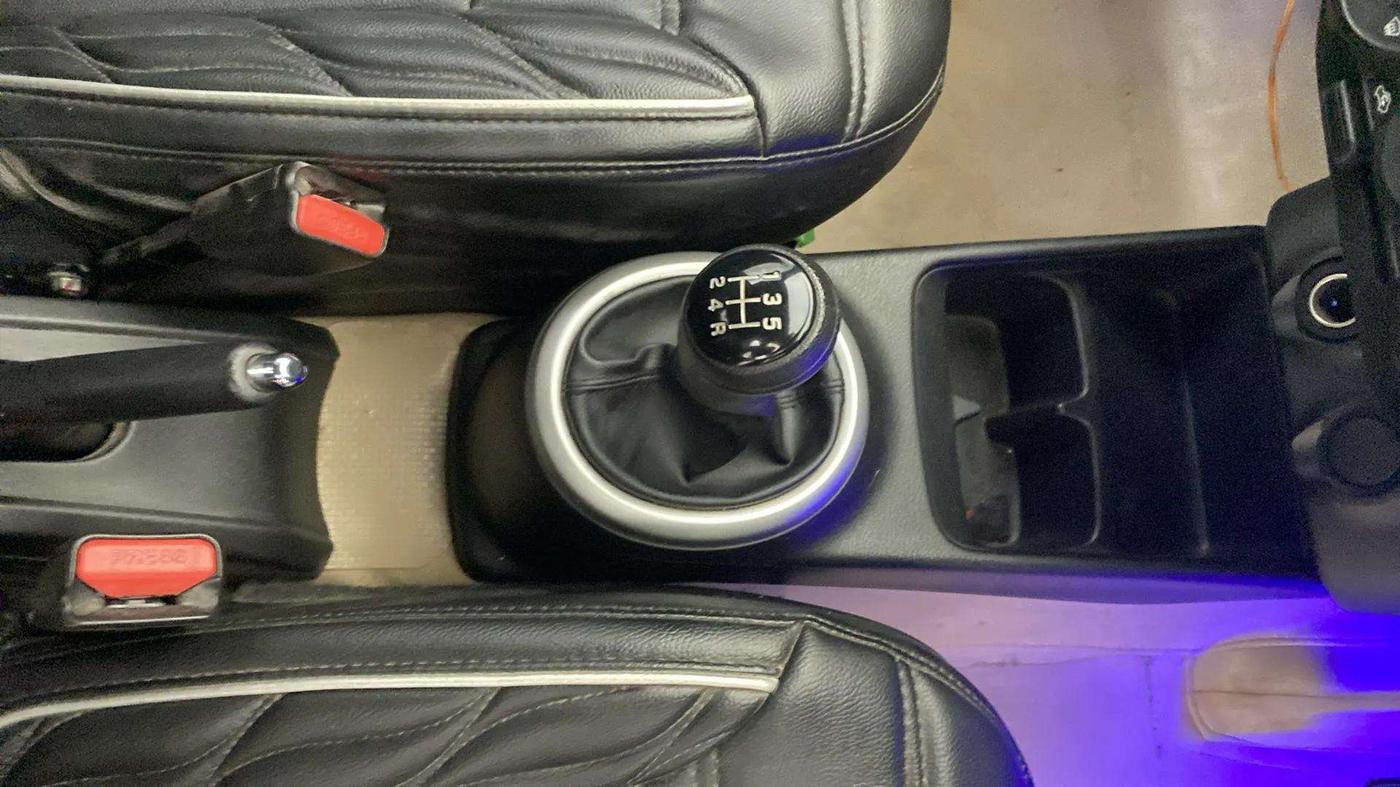 2023 Maruti Celerio ZXI, Petrol, Manual, 23,613 km, Gear Lever