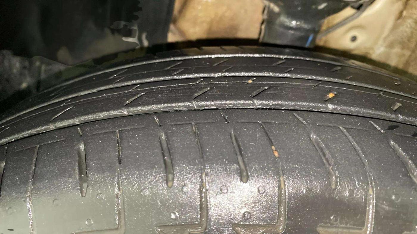 2023 Maruti Celerio ZXI, Petrol, Manual, 23,613 km, Left Front Tyre Tread