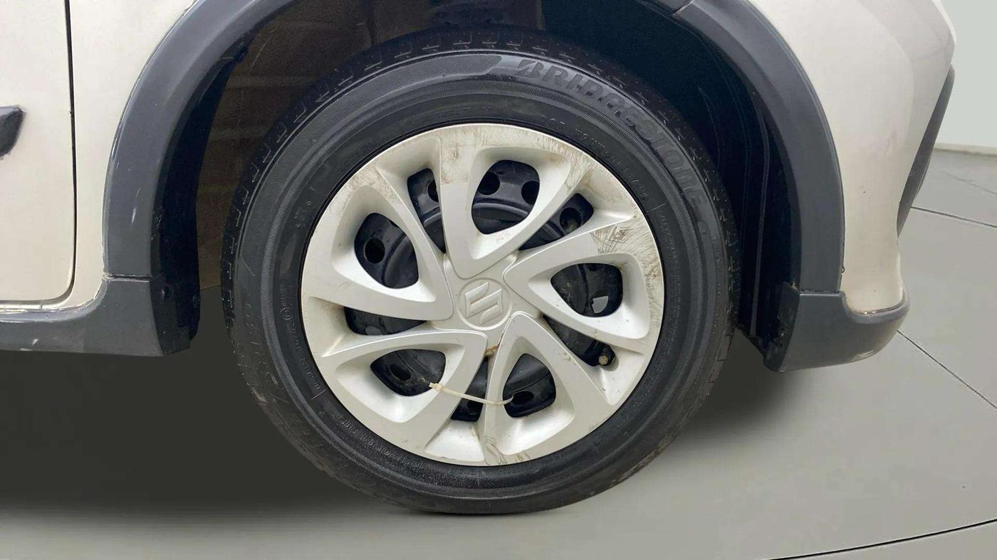 2023 Maruti Celerio ZXI, Petrol, Manual, 23,613 km, Right Front Wheel