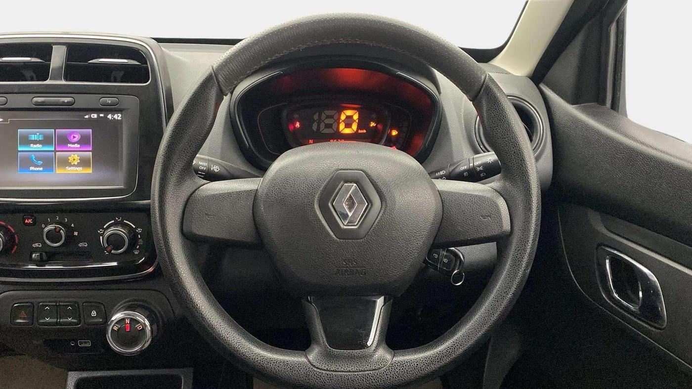 2019 Renault Kwid RXT 1.0 AMT (O), Petrol, Automatic, 9,577 km, Steering Wheel Close Up