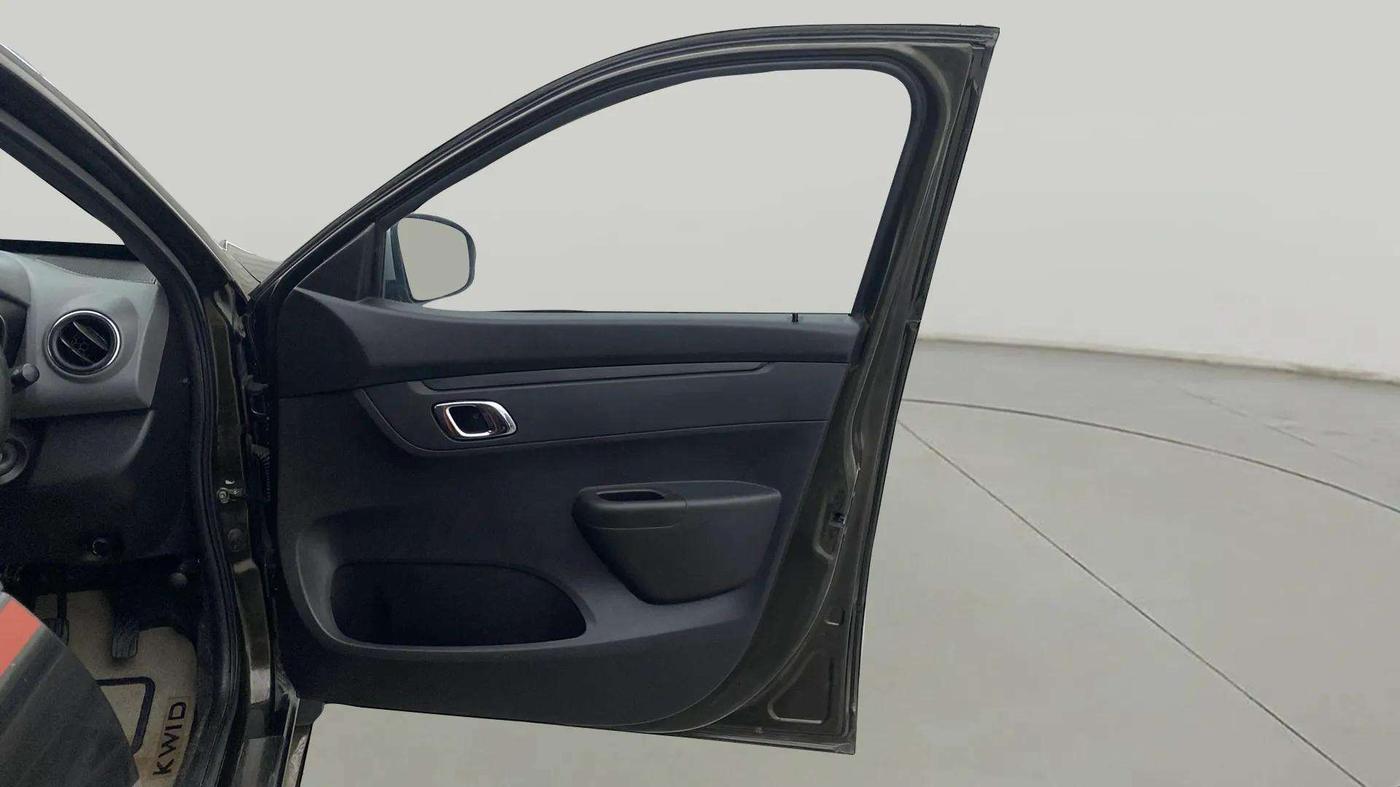 2019 Renault Kwid RXT 1.0 AMT (O), Petrol, Automatic, 9,577 km, RHS Front Door