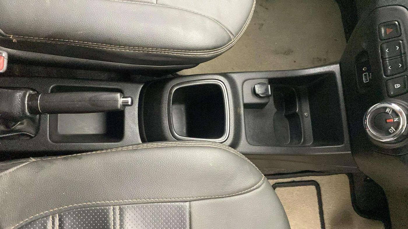 2019 Renault Kwid RXT 1.0 AMT (O), Petrol, Automatic, 9,577 km, Gear Lever