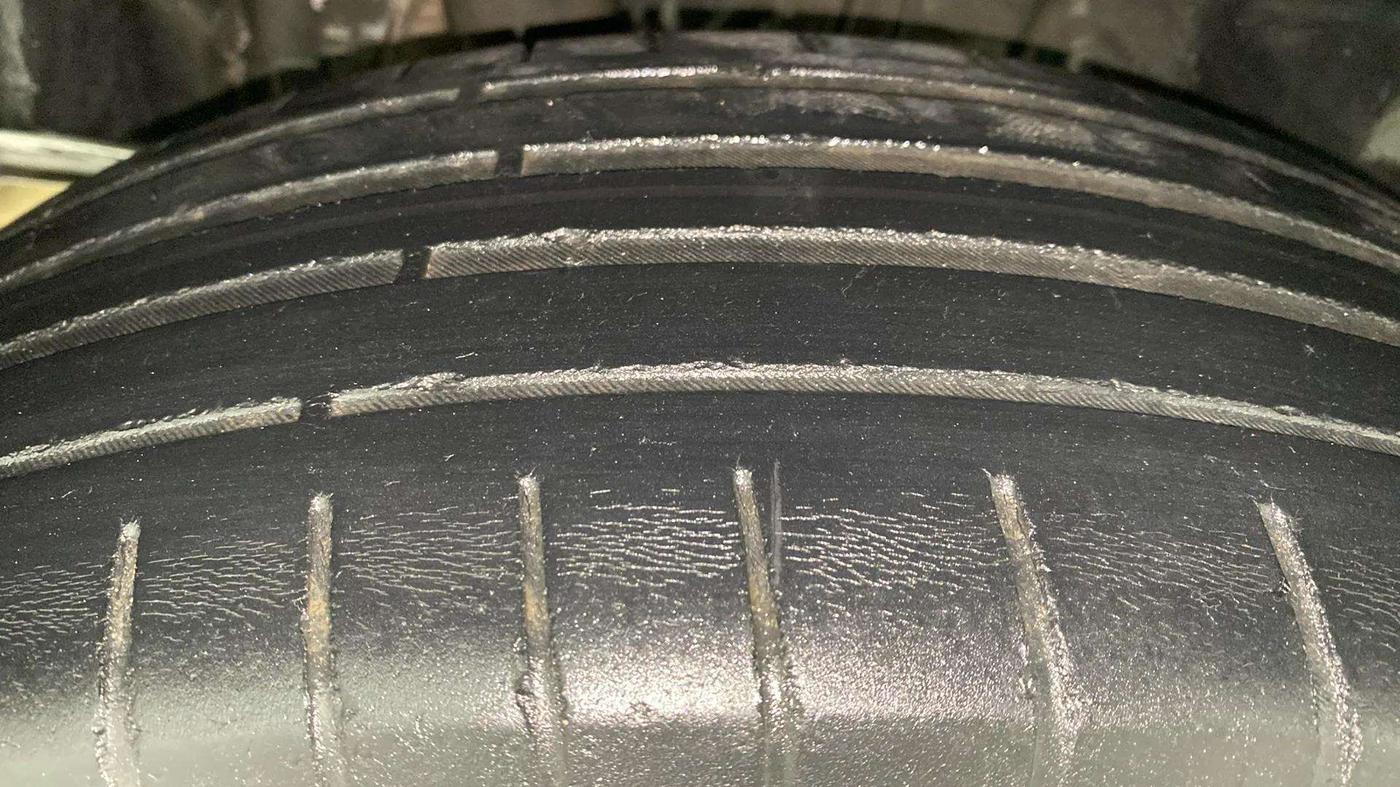2018 Maruti Swift ZXI AMT, Petrol, Automatic, 54,999 km, Right Rear Tyre Tread