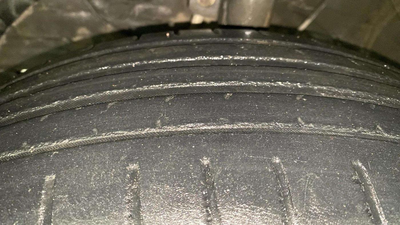 2018 Maruti Swift ZXI AMT, Petrol, Automatic, 54,999 km, Left Front Tyre Tread