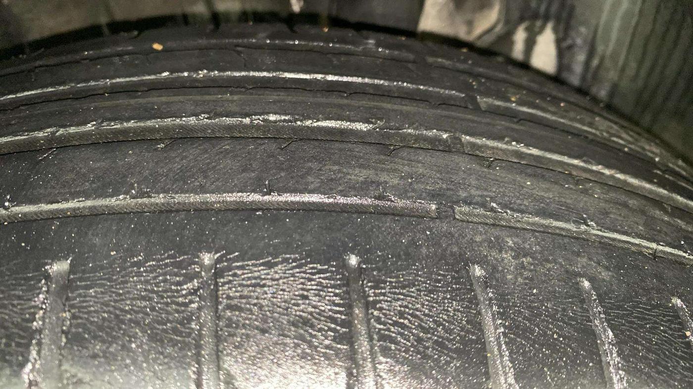 2018 Maruti Swift ZXI AMT, Petrol, Automatic, 54,999 km, Left Rear Tyre Tread