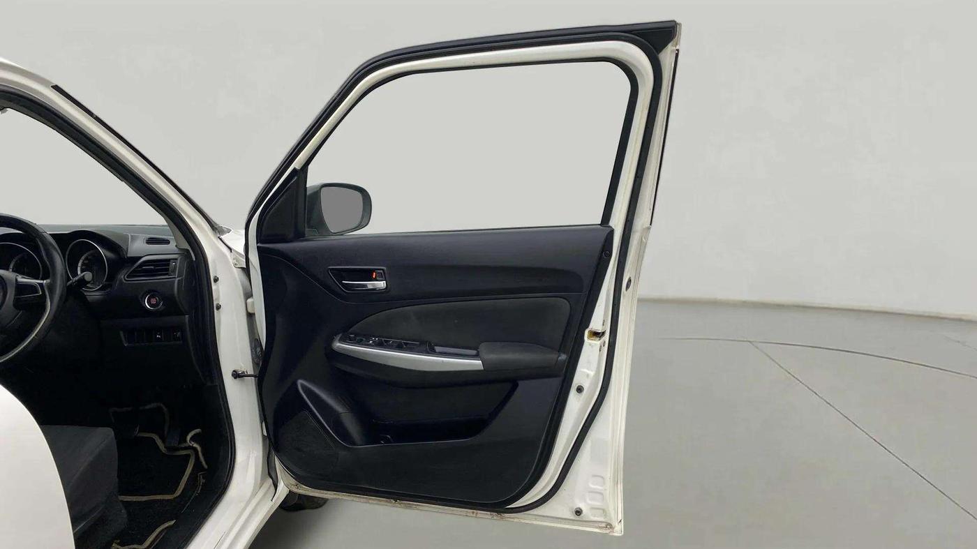 2018 Maruti Swift ZXI AMT, Petrol, Automatic, 54,999 km, RHS Front Door