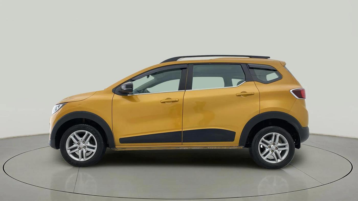 2022 Renault TRIBER RXZ, Petrol, Manual, 65,012 km, Left Side