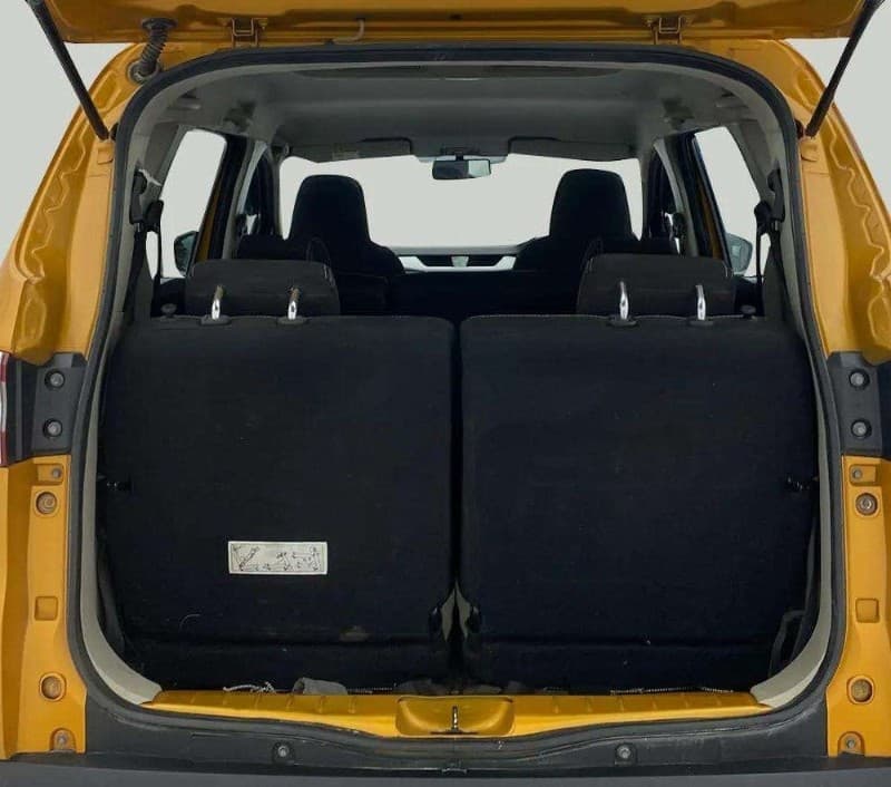 2022 Renault TRIBER RXZ, Petrol, Manual, 65,012 km, Boot Open Zoomed View