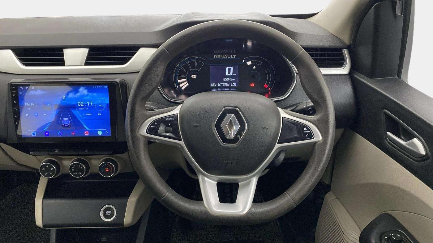 2022 Renault TRIBER RXZ, Petrol, Manual, 65,012 km, Steering Wheel Close Up