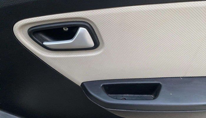2020 Maruti Alto VXI, Petrol, Manual, 31,071 km, Driver Side Door Panels Control