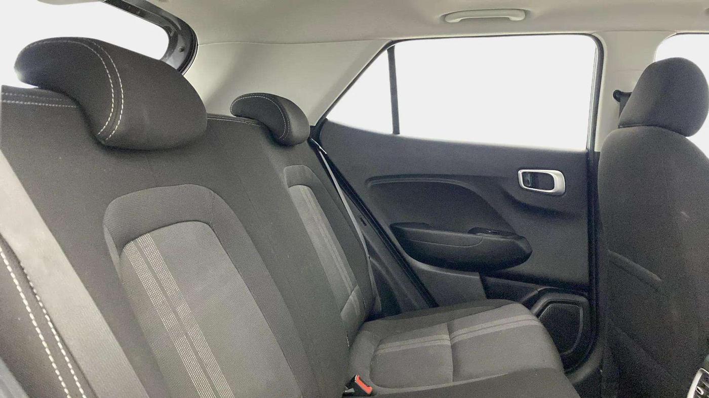 2021 Hyundai VENUE SX 1.5 CRDI, Diesel, Manual, 74,717 km, Right Side Rear Door Cabin