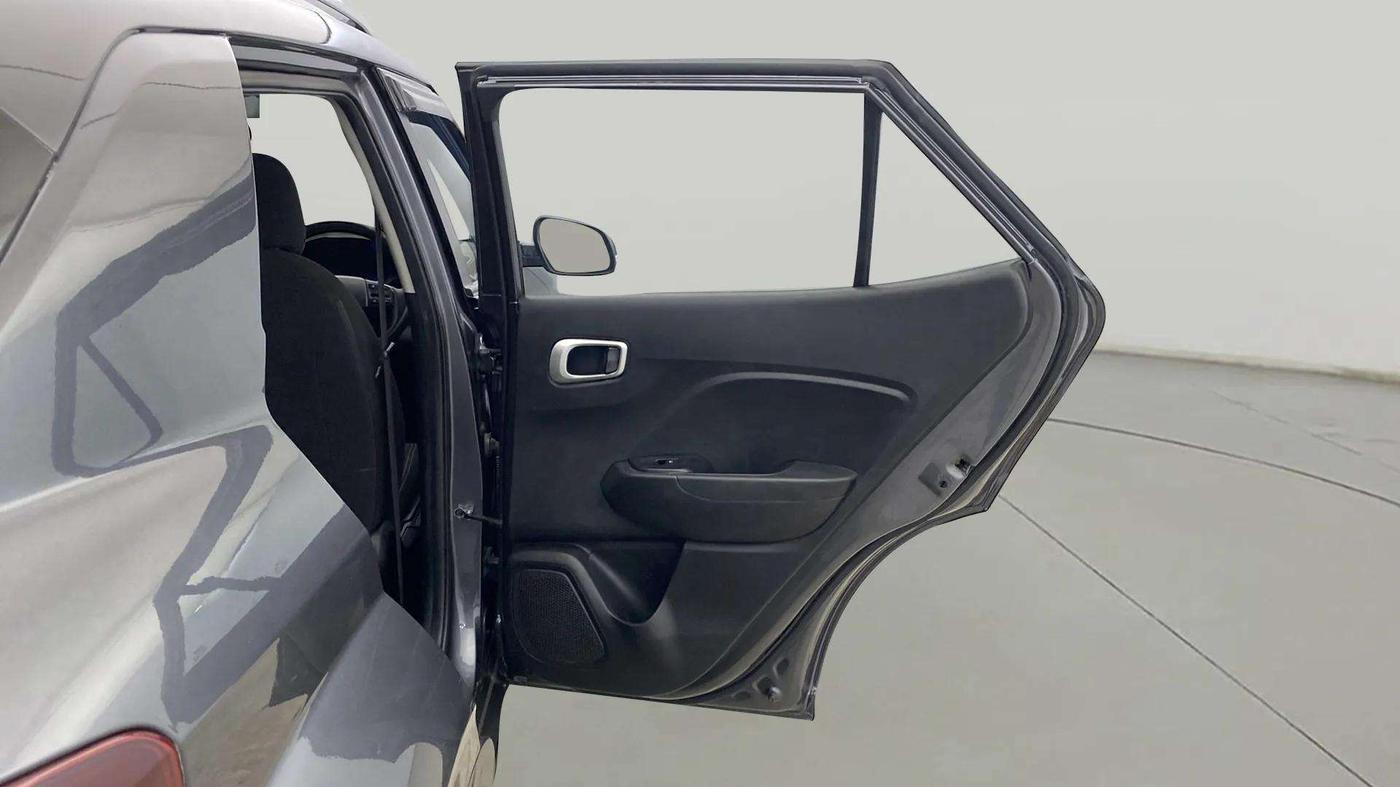 2021 Hyundai VENUE SX 1.5 CRDI, Diesel, Manual, 74,717 km, RHS Rear Door