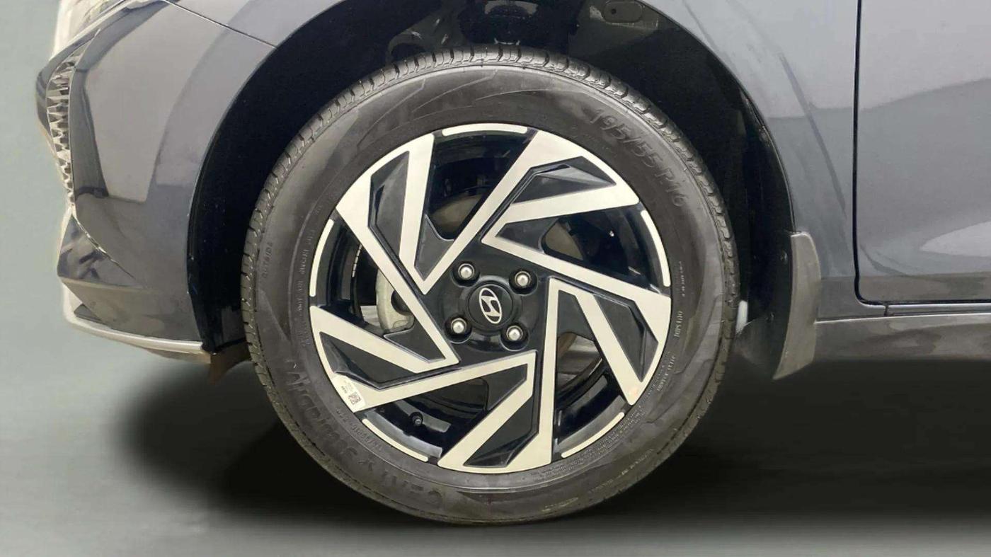 2023 Hyundai NEW I20 ASTA (O) 1.2 MT, Petrol, Manual, 6,548 km, Left Front Wheel