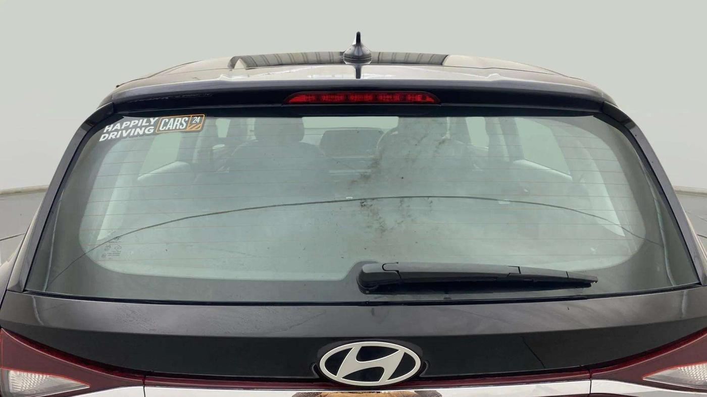 2023 Hyundai NEW I20 ASTA (O) 1.2 MT, Petrol, Manual, 6,548 km, Rear Windshield