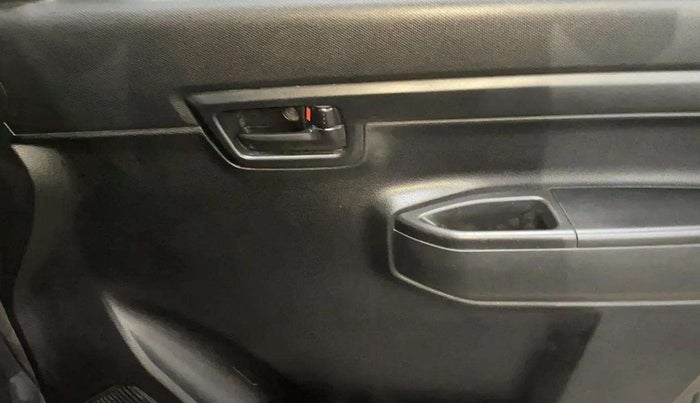 2021 Maruti S PRESSO VXI+, Petrol, Manual, 39,607 km, Driver Side Door Panels Control