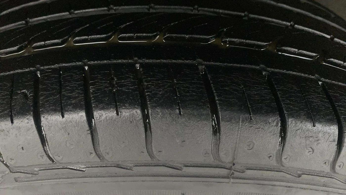 2019 Tata NEXON XM PETROL, Petrol, Manual, 23,946 km, Right Rear Tyre Tread