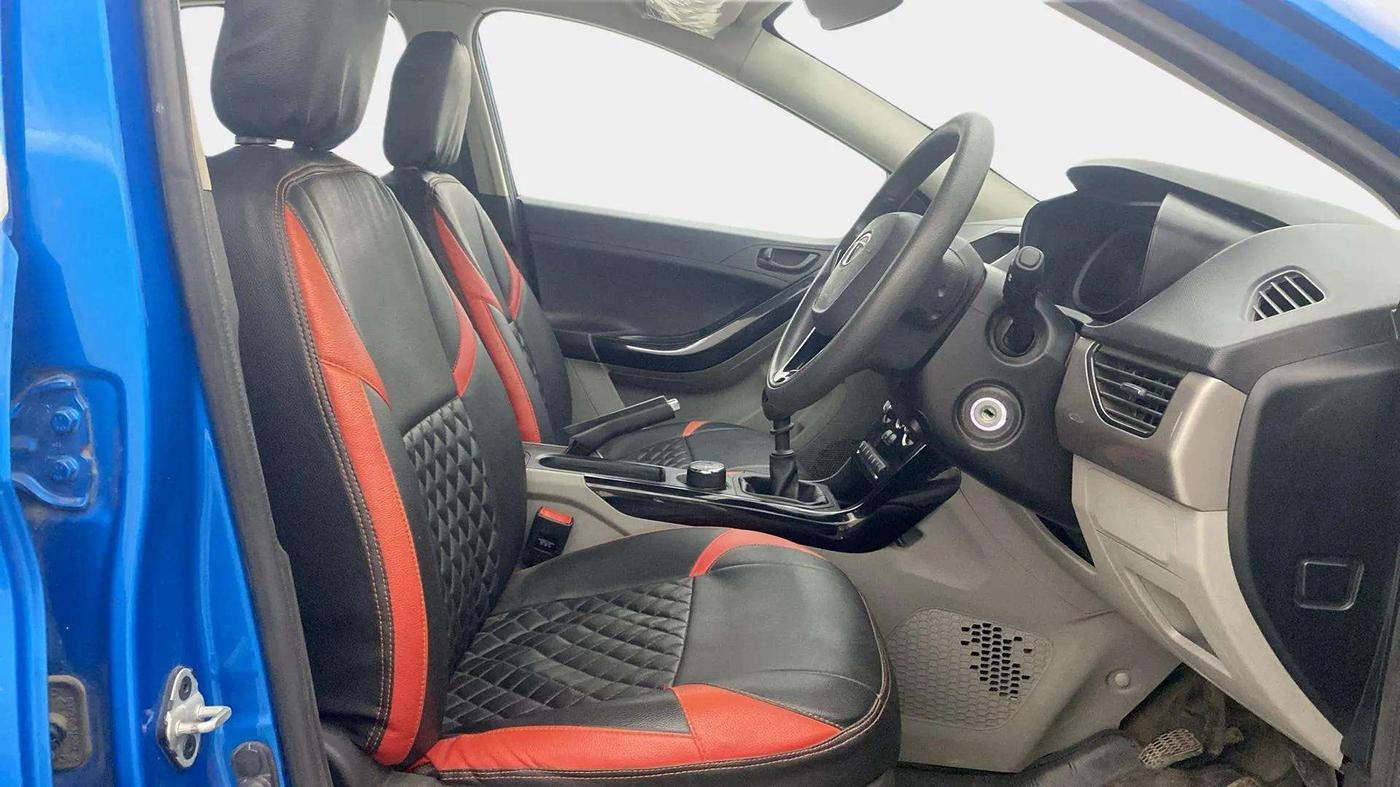 2019 Tata NEXON XM PETROL, Petrol, Manual, 23,946 km, Right Side Front Door Cabin