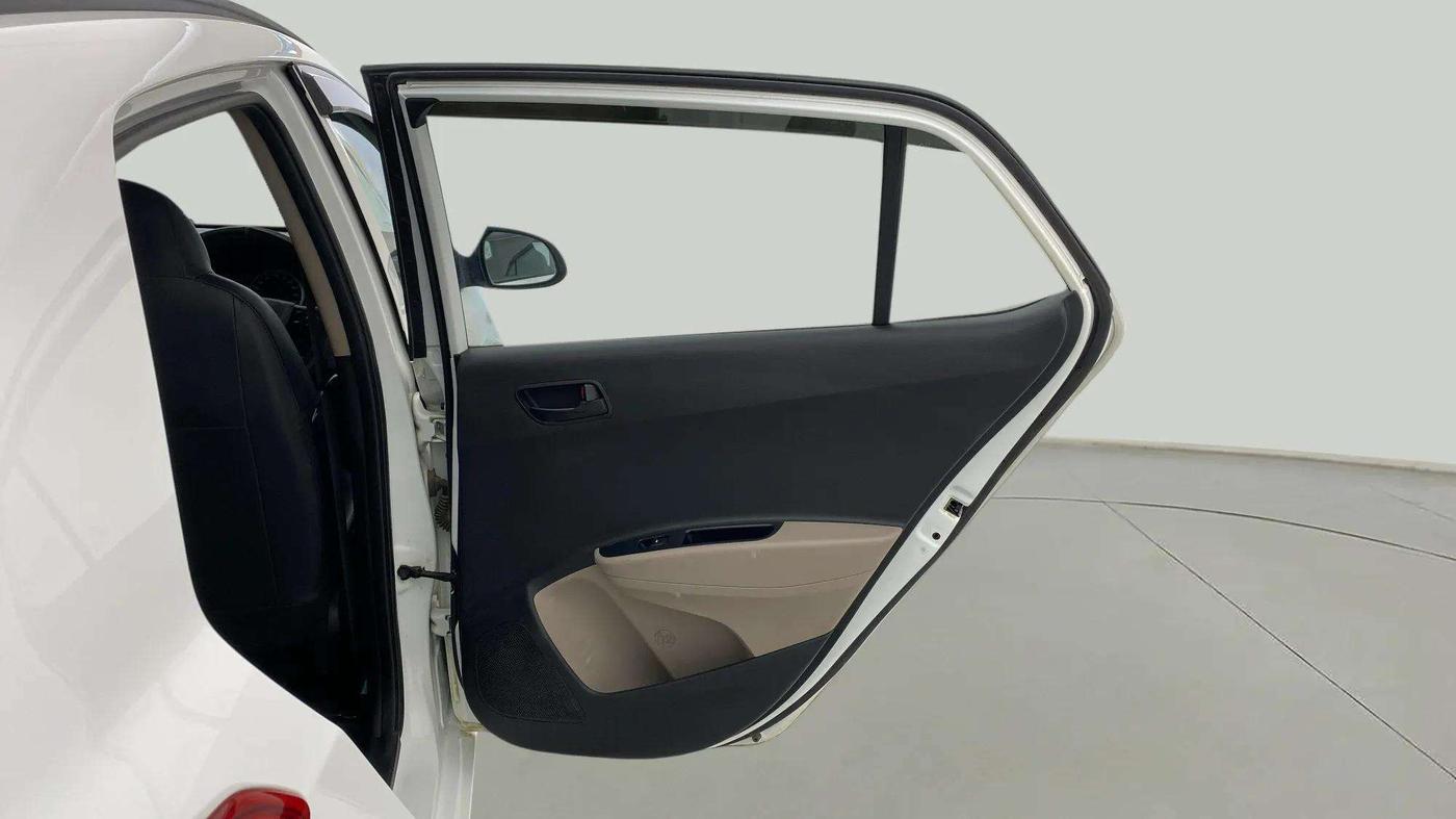 2019 Hyundai Grand i10 MAGNA 1.2 KAPPA VTVT, CNG, Manual, 76,866 km, RHS Rear Door