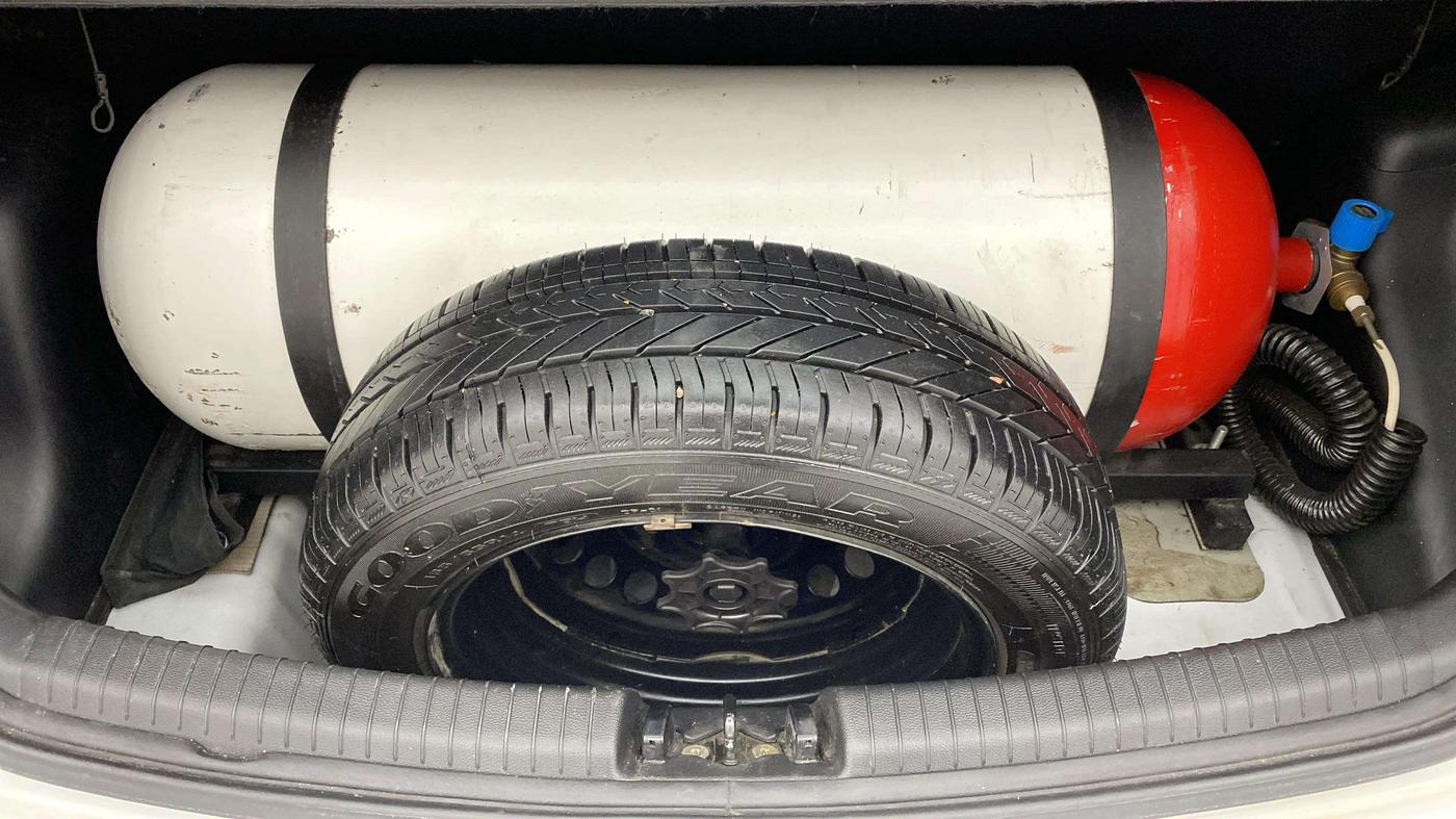 2019 Hyundai Grand i10 MAGNA 1.2 KAPPA VTVT, CNG, Manual, 76,866 km, Boot Open Zoomed View