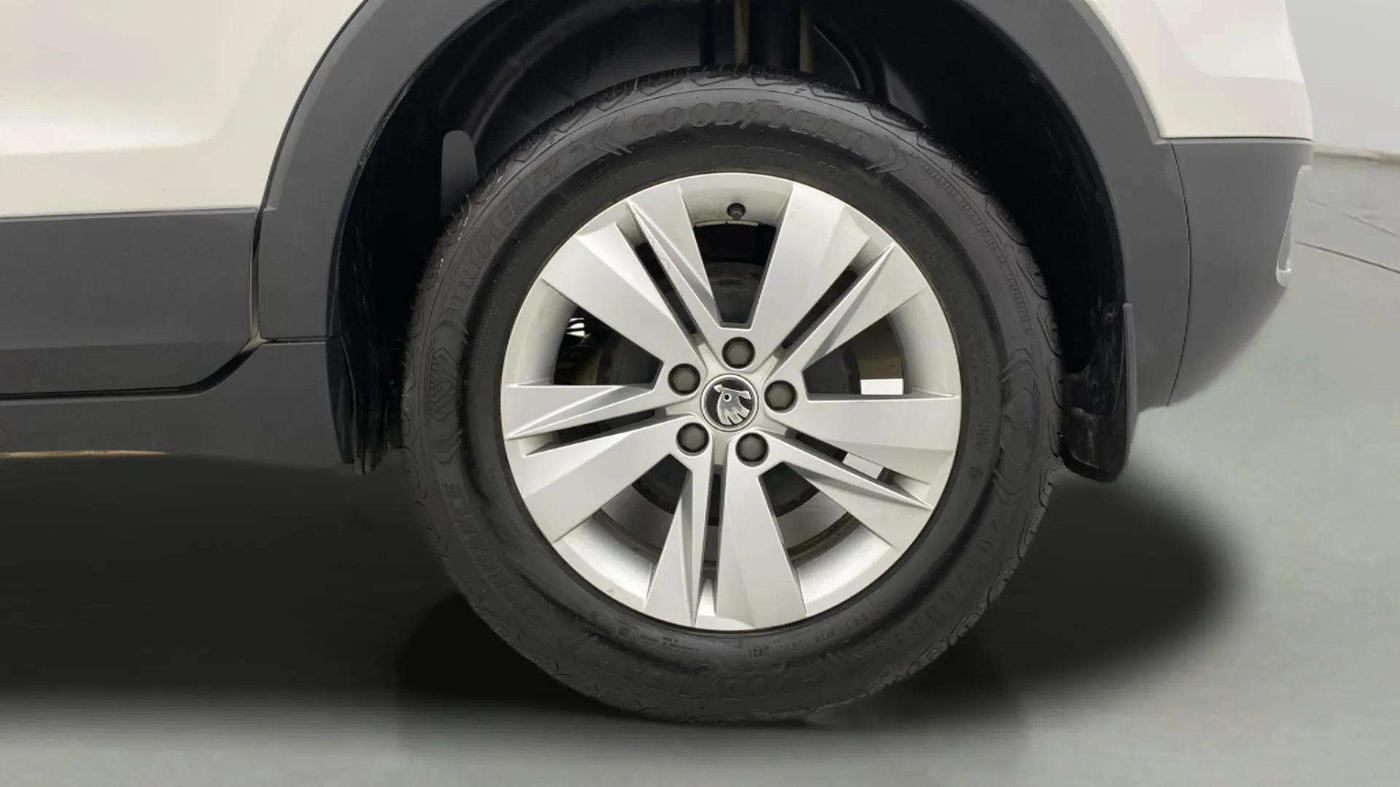 2021 Skoda KUSHAQ AMBITION 1.0L TSI MT, Petrol, Manual, 4,757 km, Left Rear Wheel