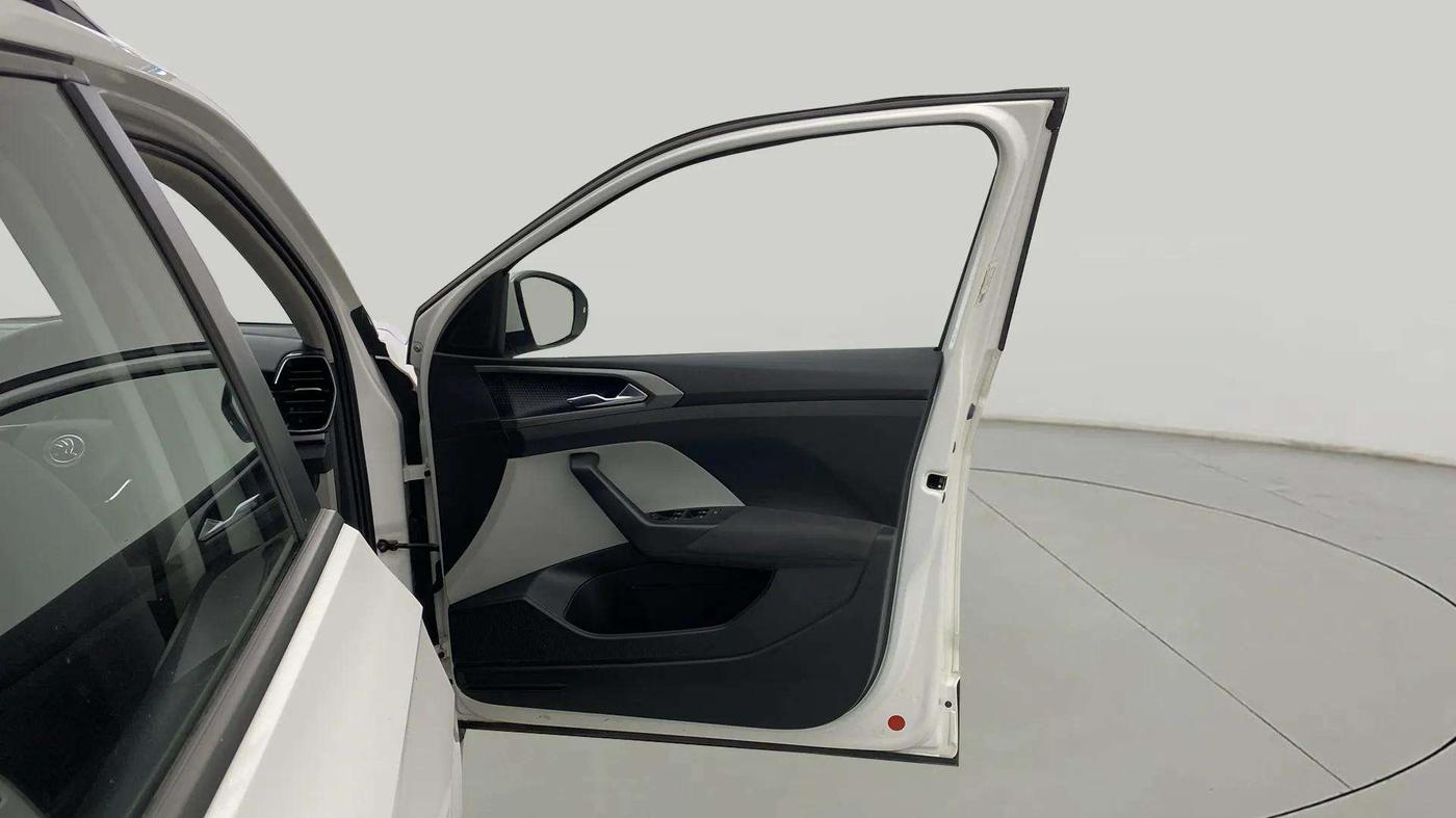 2021 Skoda KUSHAQ AMBITION 1.0L TSI MT, Petrol, Manual, 4,757 km, RHS Front Door