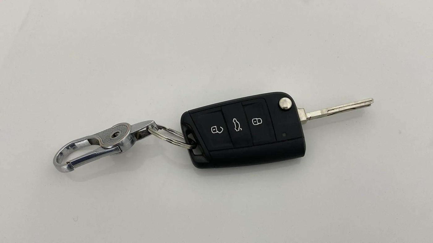 2021 Skoda KUSHAQ AMBITION 1.0L TSI MT, Petrol, Manual, 4,757 km, Key Close Up