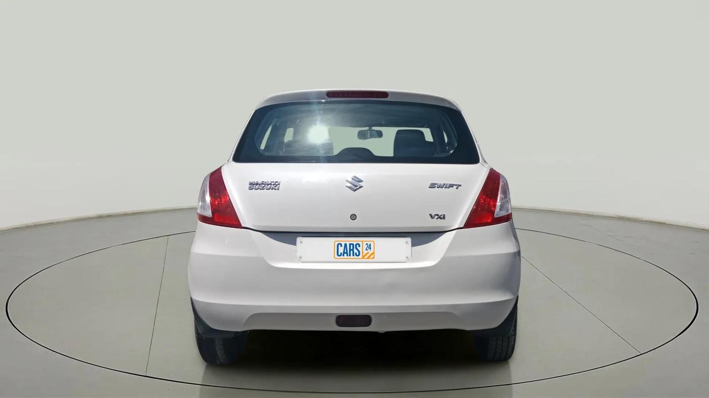 2017 Maruti Swift VXI, CNG, Manual, 82,264 km, Back/Rear