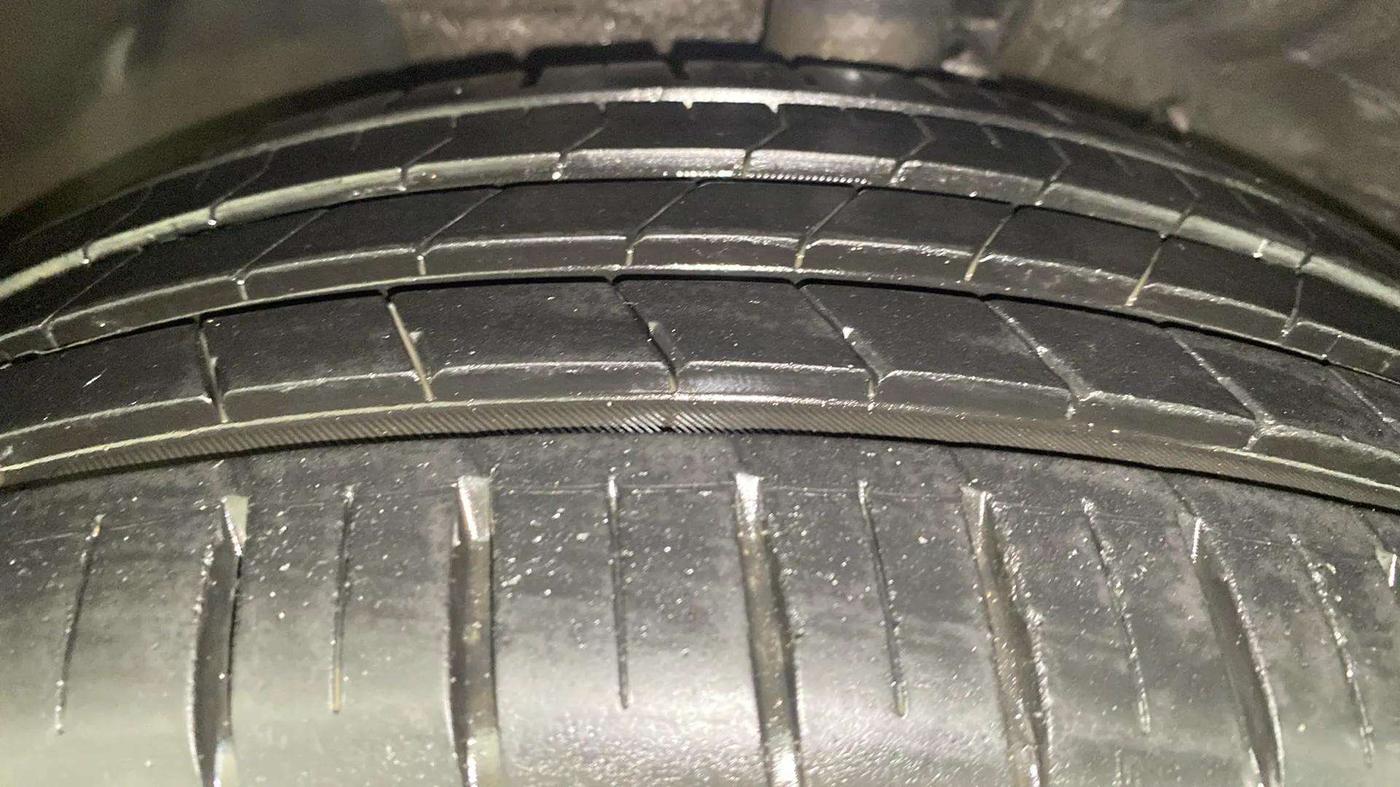 2018 Hyundai Verna 1.6 VTVT SX, Petrol, Manual, 49,987 km, Left Front Tyre Tread