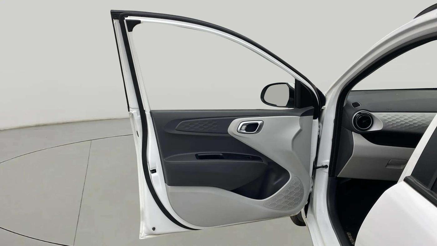 2019 Hyundai Grand i10 SPORTZ AT 1.2 KAPPA VTVT, Petrol, Automatic, 10,983 km, LHS Front Door