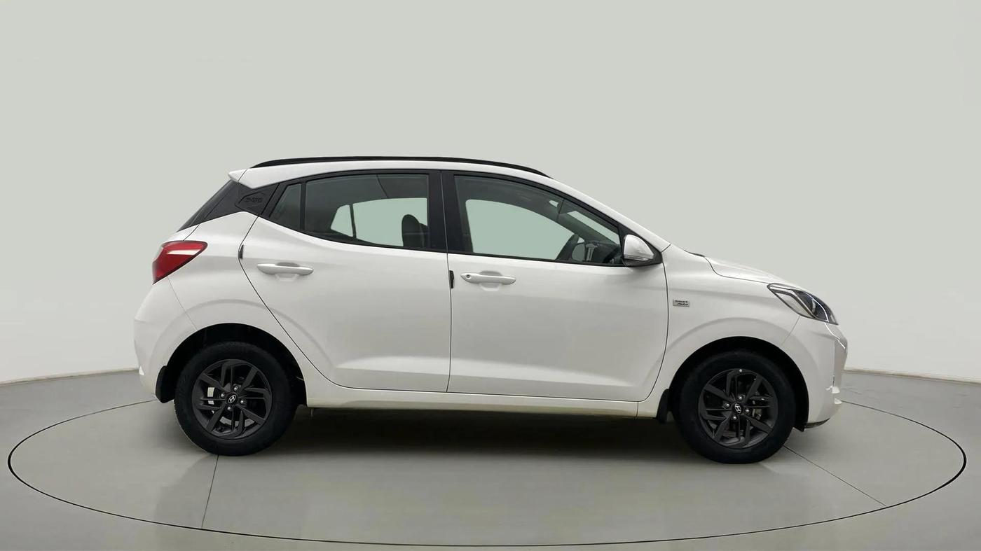 2019 Hyundai Grand i10 SPORTZ AT 1.2 KAPPA VTVT, Petrol, Automatic, 10,983 km, Right Side View