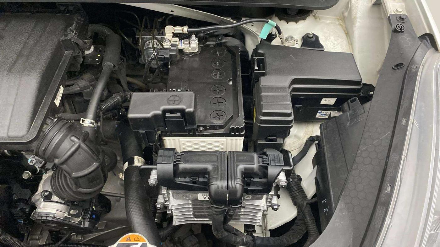 2019 Hyundai Grand i10 SPORTZ AT 1.2 KAPPA VTVT, Petrol, Automatic, 10,983 km, Engine View - Left