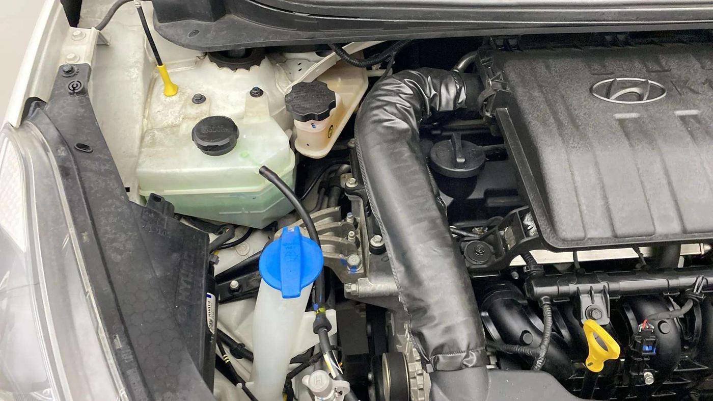 2019 Hyundai Grand i10 SPORTZ AT 1.2 KAPPA VTVT, Petrol, Automatic, 10,983 km, Engine View - Right