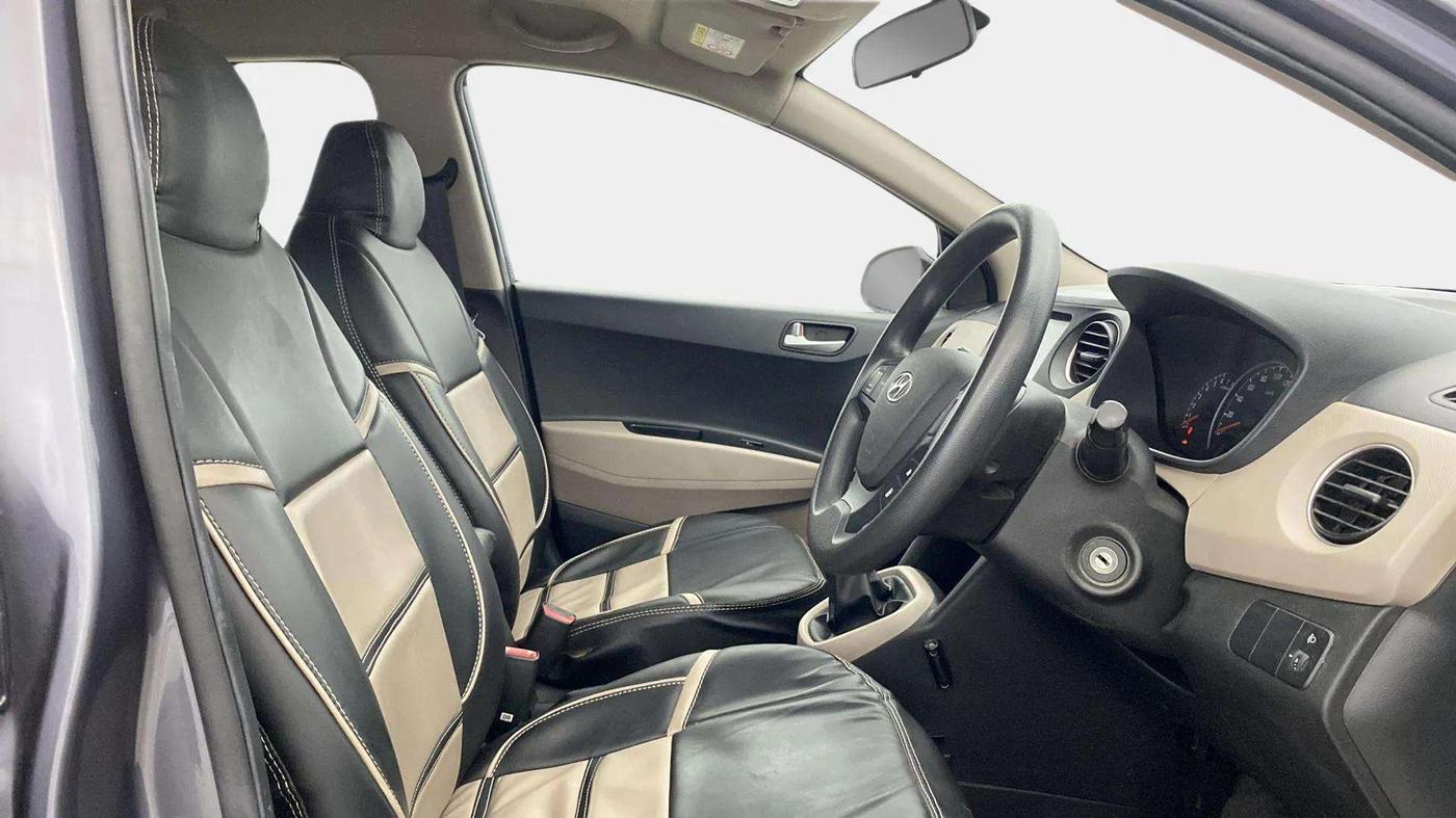2019 Hyundai Grand i10 SPORTZ 1.2 KAPPA VTVT, Petrol, Manual, 36,821 km, Right Side Front Door Cabin