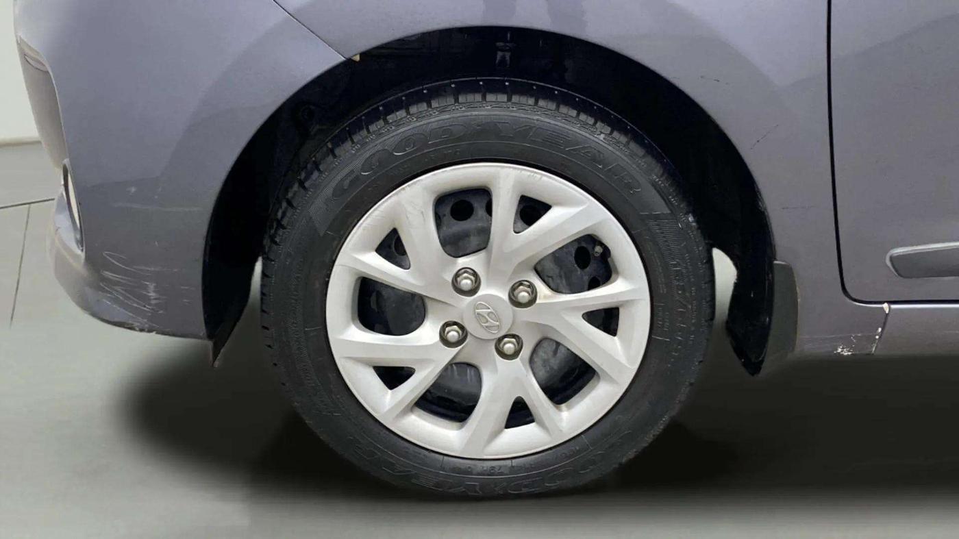 2019 Hyundai Grand i10 SPORTZ 1.2 KAPPA VTVT, Petrol, Manual, 36,821 km, Left Front Wheel