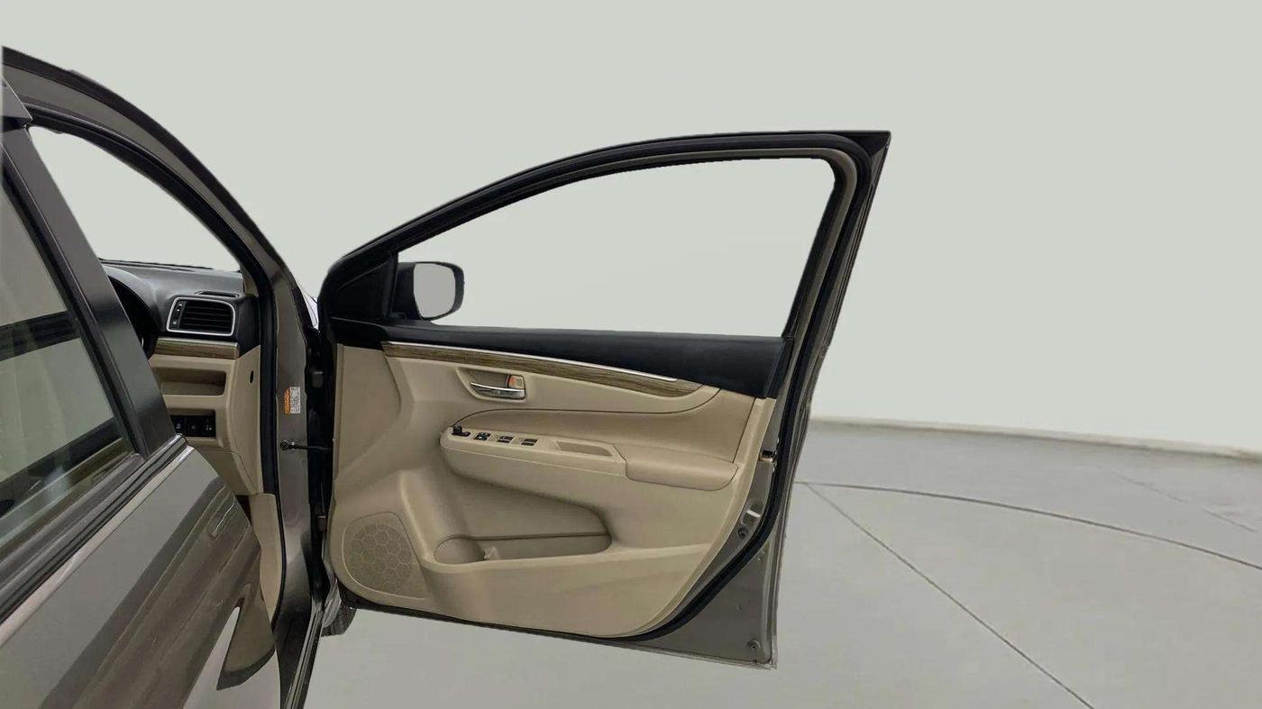 2021 Maruti Ciaz ZETA 1.5 SHVS MT PETROL, Petrol, Manual, 78,049 km, RHS Front Door
