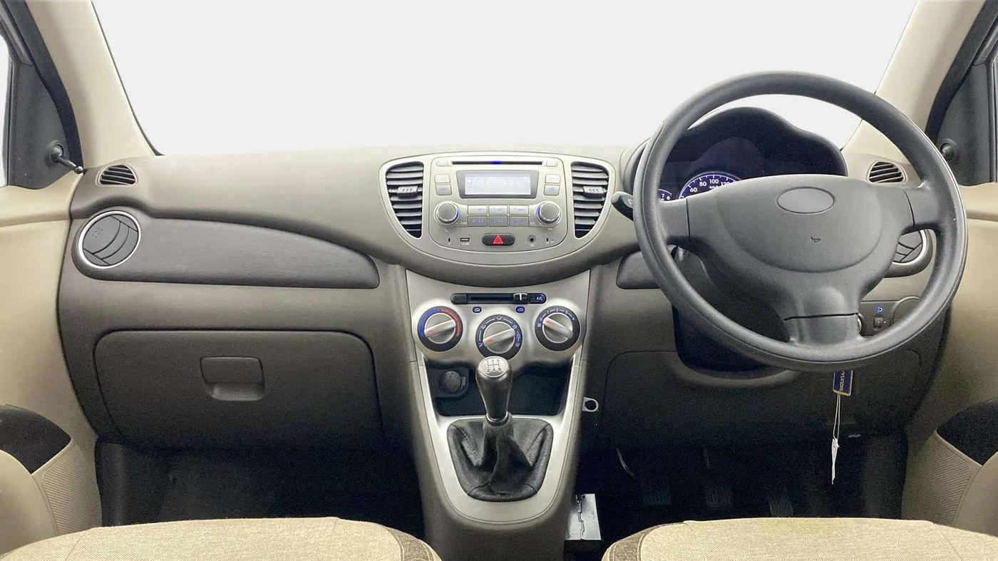 2014 Hyundai i10 MAGNA 1.1, Petrol, Manual, 48,082 km, Dashboard