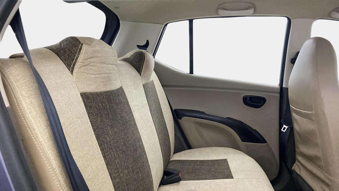 2014 Hyundai i10 MAGNA 1.1, Petrol, Manual, 48,082 km, Right Side Rear Door Cabin