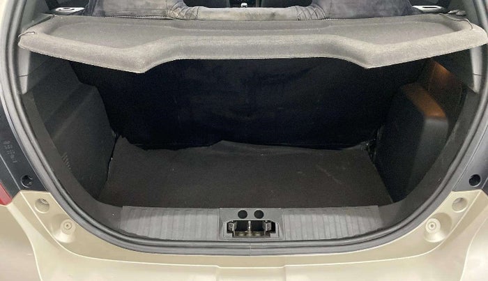 2018 Ford FREESTYLE TITANIUM 1.2 PETROL, Petrol, Manual, 79,514 km, Boot Inside