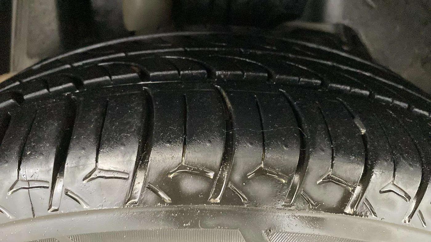 2018 Ford FREESTYLE TITANIUM 1.2 PETROL, Petrol, Manual, 79,514 km, Right Rear Tyre Tread