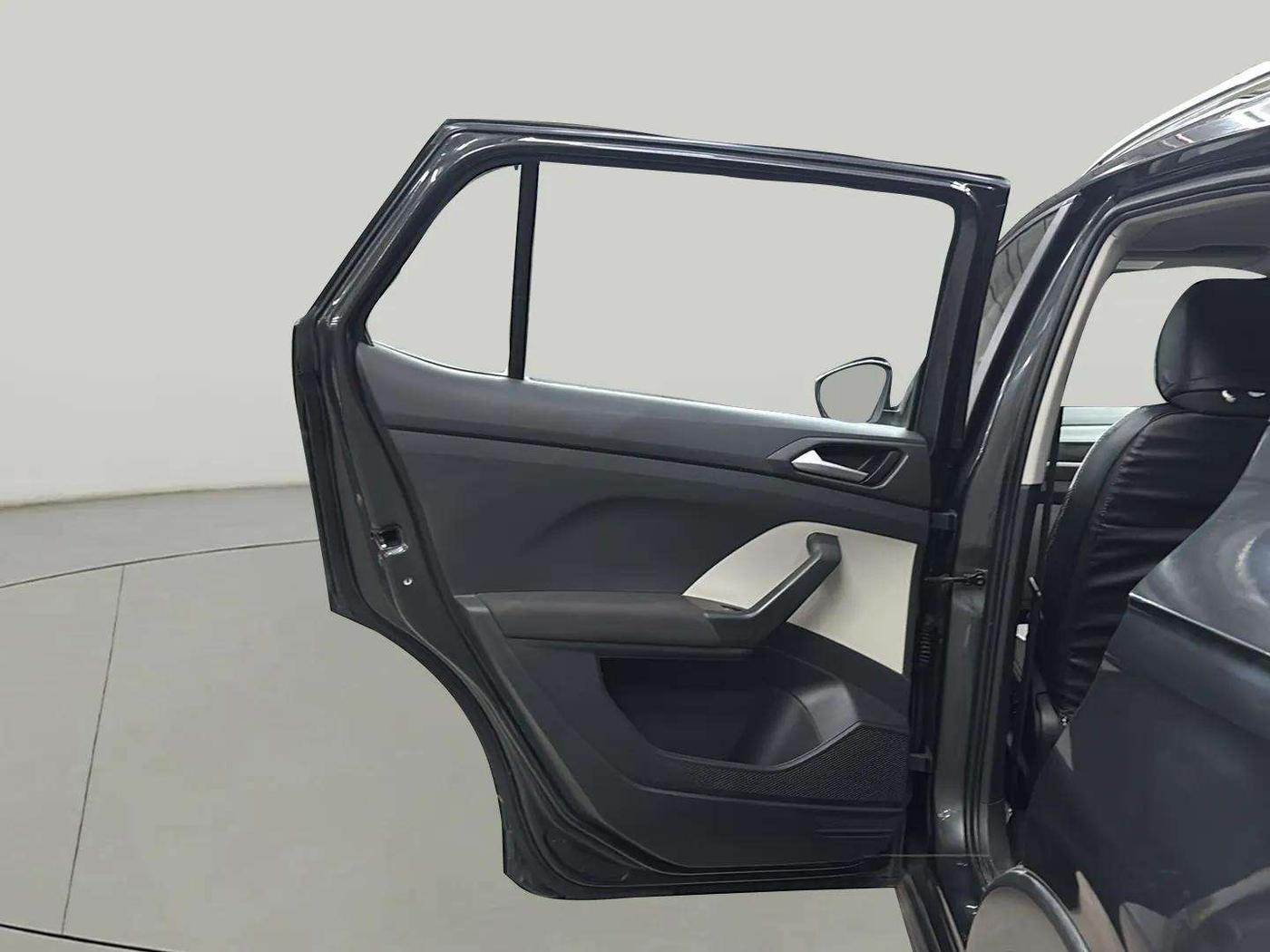 2022 Volkswagen TAIGUN HIGHLINE 1.0 TSI MT, Petrol, Manual, 38,586 km, LHS Rear Door