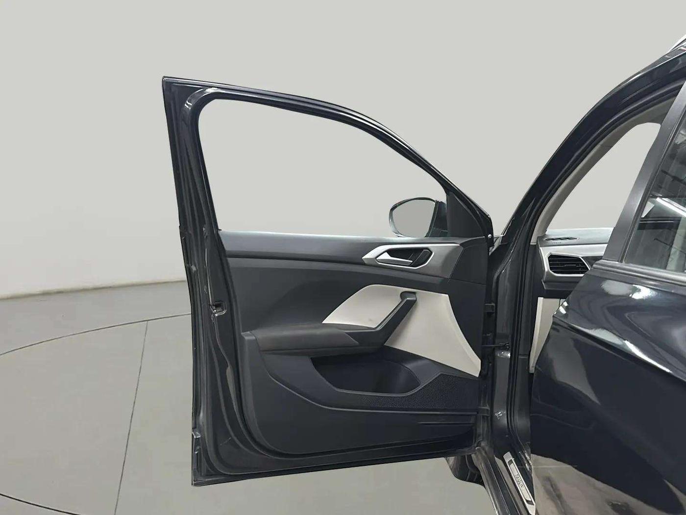 2022 Volkswagen TAIGUN HIGHLINE 1.0 TSI MT, Petrol, Manual, 38,586 km, LHS Front Door