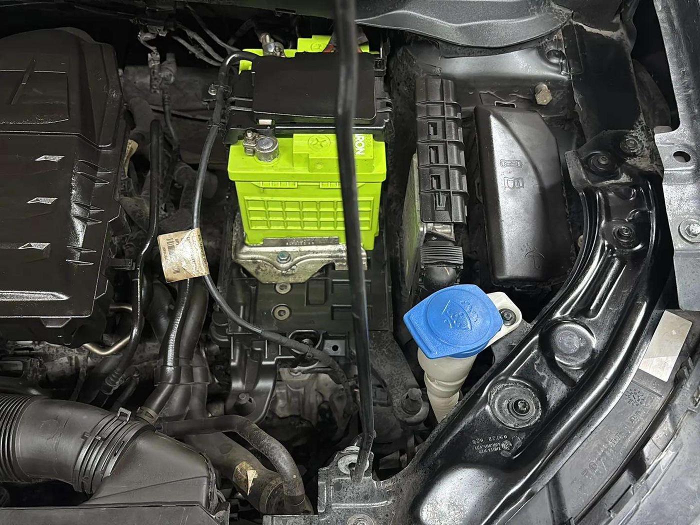 2022 Volkswagen TAIGUN HIGHLINE 1.0 TSI MT, Petrol, Manual, 38,586 km, Engine View - Left